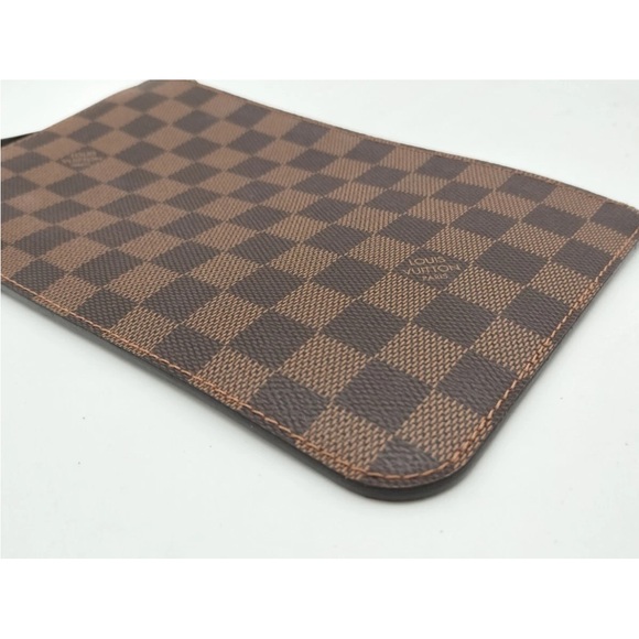 Louis Vuitton Brown Checkered Pouch - Picture 4 of 11